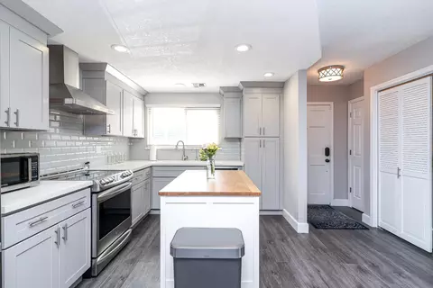Kitchen - 3036 Andre Ln, Turlock, CA 95382 photo 4 of 4