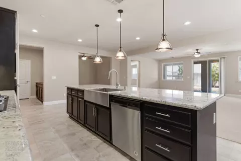 Kitchen - 1632 Banister Ln, Manteca, CA 95337 photo 3 of 6