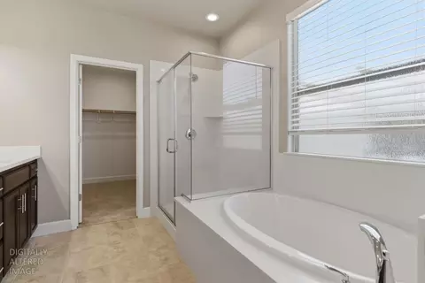 Bath - 1632 Banister Ln, Manteca, CA 95337 photo 1 of 1