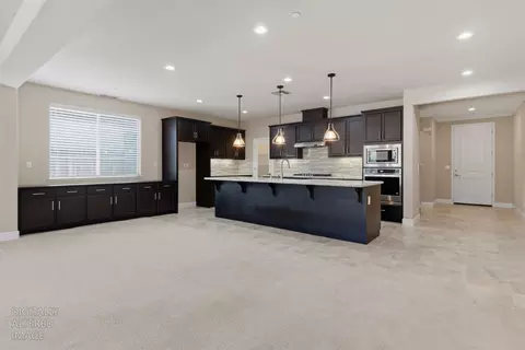 Living - 1632 Banister Ln, Manteca, CA 95337 photo 5 of 10