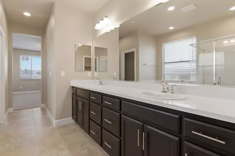 Entry Way - 1632 Banister Ln, Manteca, CA 95337 photo 4 of 5
