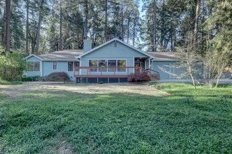 12523 Banner Lava Cap Rd, Nevada City, CA 95959
