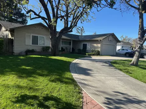 2228 W Benjamin Holt Dr, Stockton, CA 95207
