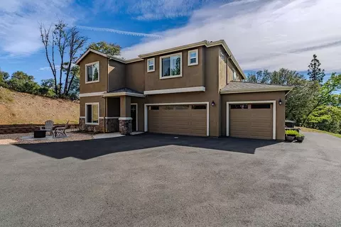 13871 Petersen Ranch Dr, Pine Grove, CA 95665