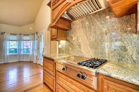 Kitchen - 4835 Val Verde Rd, Loomis, CA 95650 photo 5 of 11