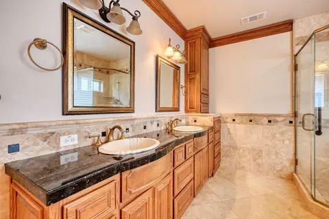 Bath - 4835 Val Verde Rd, Loomis, CA 95650 photo 5 of 6