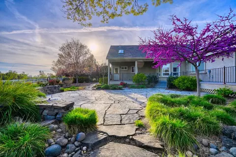 Exterior - 4835 Val Verde Rd, Loomis, CA 95650 photo 11 of 31