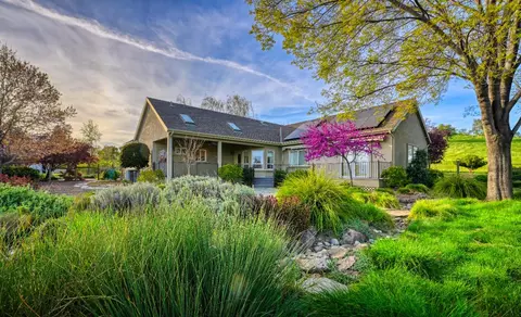 Exterior - 4835 Val Verde Rd, Loomis, CA 95650 photo 8 of 31