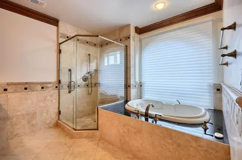 Bath - 4835 Val Verde Rd, Loomis, CA 95650 photo 6 of 6