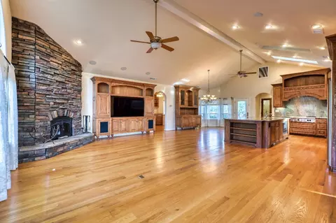 Living - 4835 Val Verde Rd, Loomis, CA 95650 photo 6 of 8