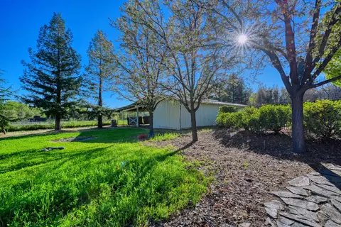 Exterior - 4841 Val Verde Rd, Loomis, CA 95650 photo 33 of 40