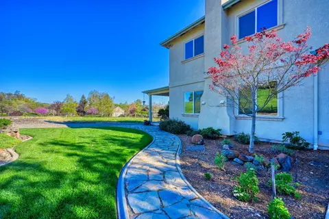 Exterior - 4841 Val Verde Rd, Loomis, CA 95650 photo 37 of 40