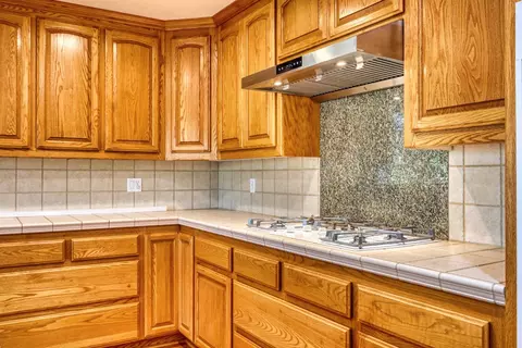 Kitchen - 4841 Val Verde Rd, Loomis, CA 95650 photo 3 of 8