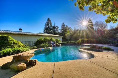 Exterior - 4841 Val Verde Rd, Loomis, CA 95650 photo 4 of 40
