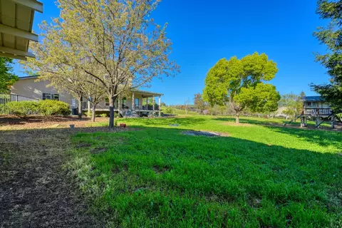 Exterior - 4841 Val Verde Rd, Loomis, CA 95650 photo 39 of 40