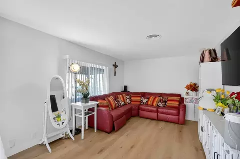 Living - 33554 7th St, Union City, CA 94587 photo 2 of 3