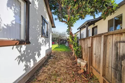 Exterior - 33554 7th St, Union City, CA 94587 photo 5 of 11