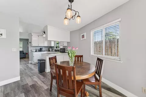Dining - 552 W 4th St, Tracy, CA 95376 photo 3 of 3