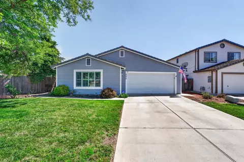 552 W 4th St, Tracy, CA 95376