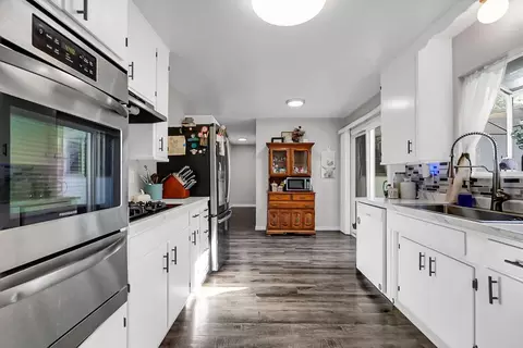 Entry Way - 1909 Devin Dr, Modesto, CA 95355 photo 1 of 4
