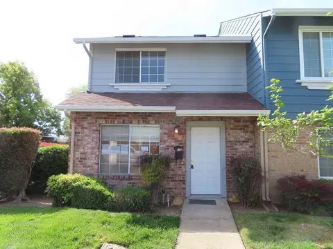3919 Oak Villa Cir, Carmichael, CA 95608