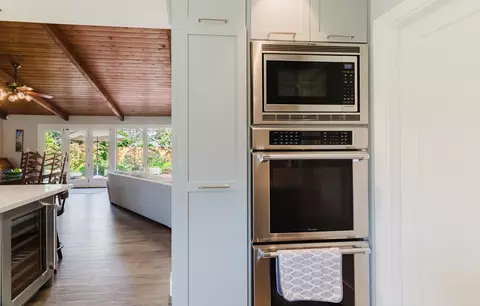 Kitchen - 5443 Aris Way, Carmichael, CA 95608 photo 5 of 10