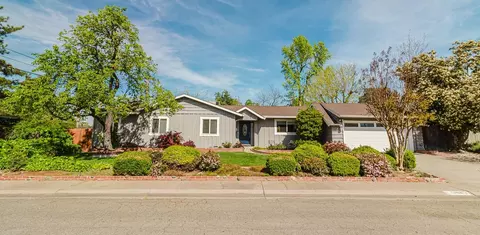 Exterior - 5443 Aris Way, Carmichael, CA 95608 photo 7 of 22