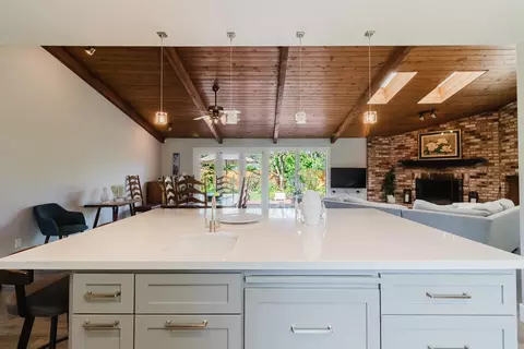 Kitchen - 5443 Aris Way, Carmichael, CA 95608 photo 7 of 10