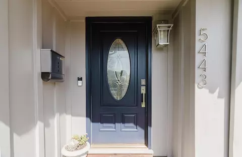 Entry Way - 5443 Aris Way, Carmichael, CA 95608 photo 1 of 2