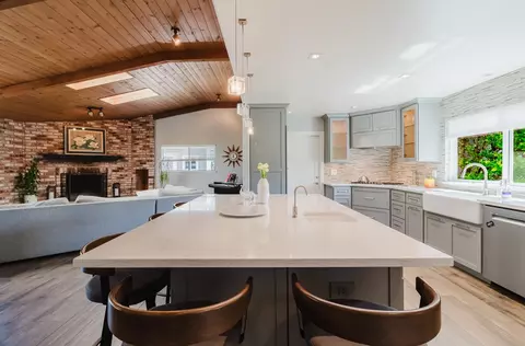 Kitchen - 5443 Aris Way, Carmichael, CA 95608 photo 4 of 10