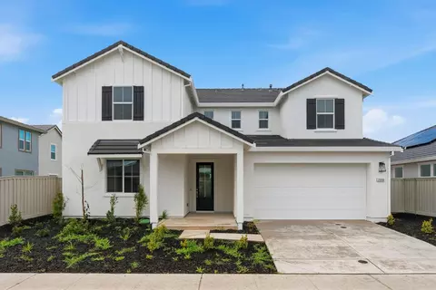 2048 Lazy Day Ln, Roseville, CA 95747