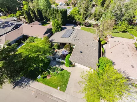 View/Area - 5129 El Cemonte Ave, Davis, CA 95618 photo 2 of 3