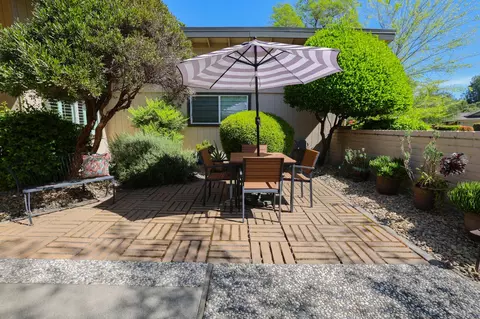 Exterior - 5129 El Cemonte Ave, Davis, CA 95618 photo 6 of 16