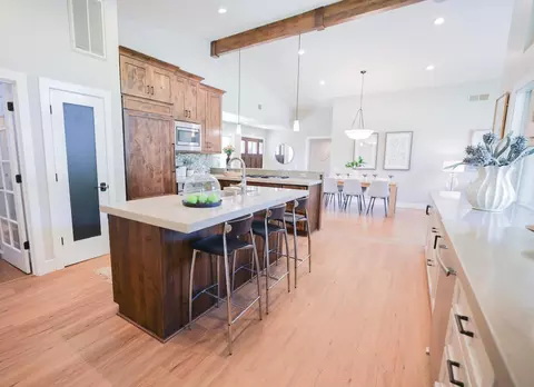 Kitchen - 5129 El Cemonte Ave, Davis, CA 95618 photo 2 of 2