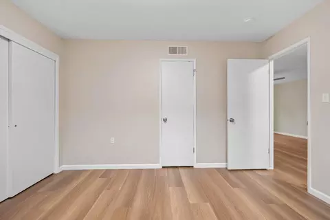 Bedroom - 805 Tully Rd #5, Modesto, CA 95350 photo 6 of 6