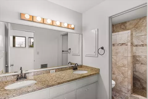 Bath - 625 N Hopper Rd, Modesto, CA 95357 photo 3 of 3