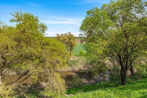 View/Area - 625 N Hopper Rd, Modesto, CA 95357 photo 3 of 8