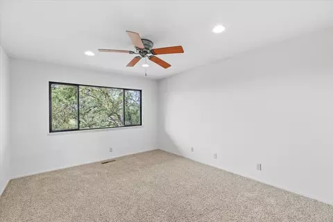 Bedroom - 625 N Hopper Rd, Modesto, CA 95357 photo 7 of 10