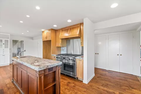 Kitchen - 625 N Hopper Rd, Modesto, CA 95357 photo 3 of 5