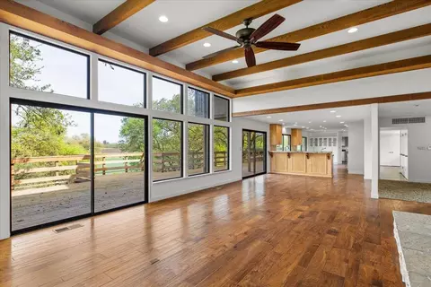 Living - 625 N Hopper Rd, Modesto, CA 95357 photo 7 of 11