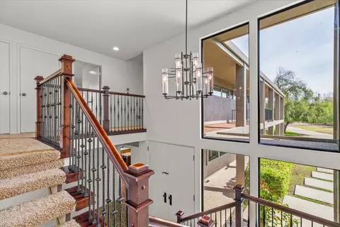 Entry Way - 625 N Hopper Rd, Modesto, CA 95357 photo 6 of 7