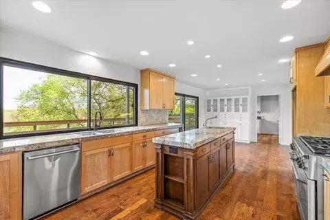 Kitchen - 625 N Hopper Rd, Modesto, CA 95357 photo 2 of 5