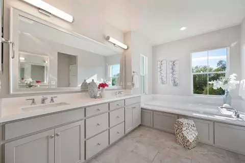 Bath - 2230 Cannery Loop, Davis, CA 95616 photo 3 of 5