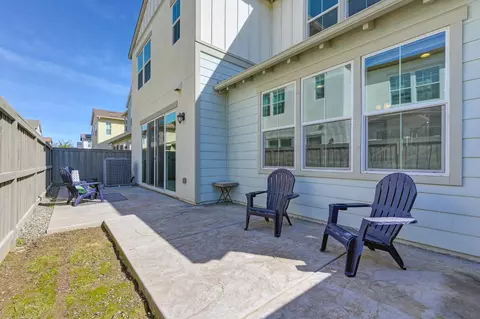 Exterior - 2230 Cannery Loop, Davis, CA 95616 photo 9 of 12