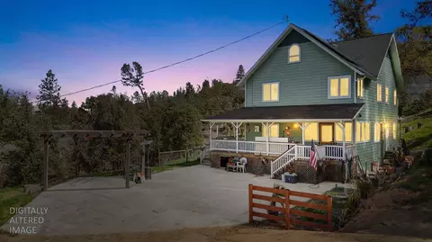5769 Clouds Rst, Mariposa, CA 95338