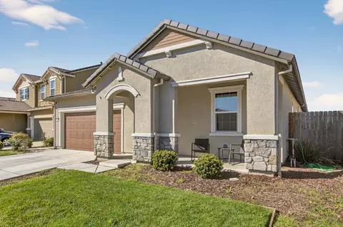 Exterior - 1681 Oleander Ave, Manteca, CA 95337 photo 3 of 7