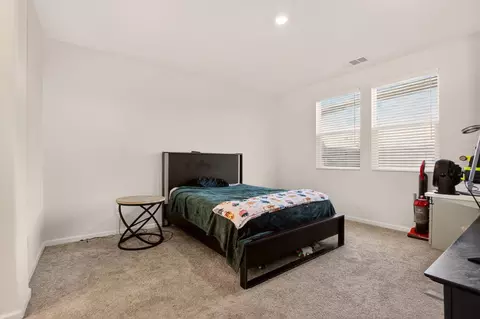 Bedroom - 1681 Oleander Ave, Manteca, CA 95337 photo 3 of 3
