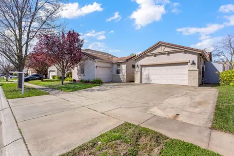 1595 SE Three Rivers Dr, Marysville, CA 95901