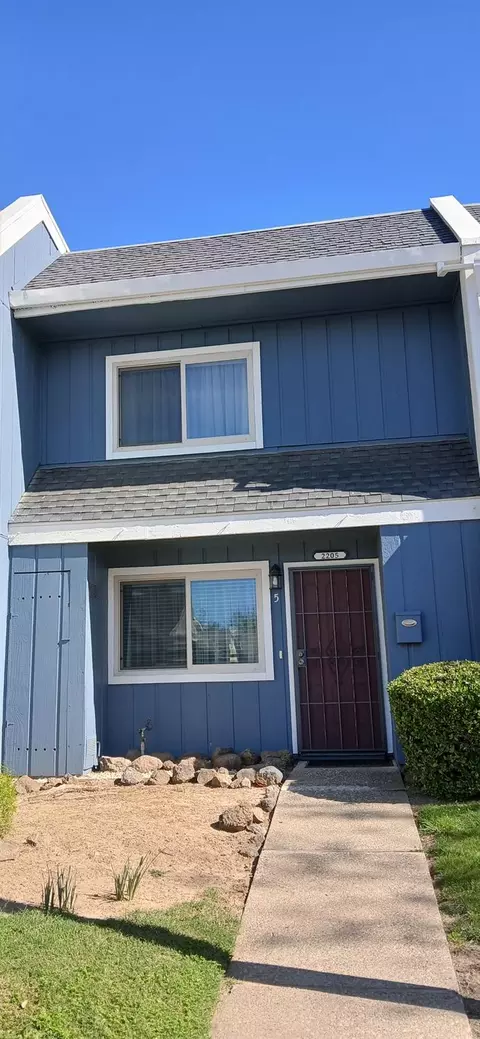 2205 Cheim Blvd #5, Marysville, CA 95901