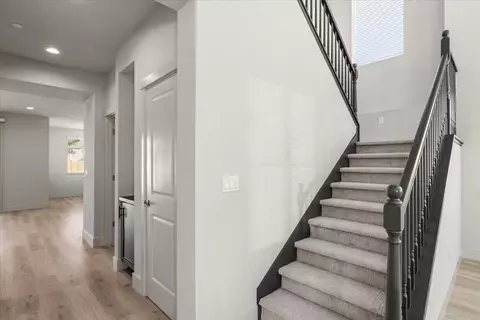 Entry Way - 2041 Zane Way, Turlock, CA 95382 photo 5 of 9